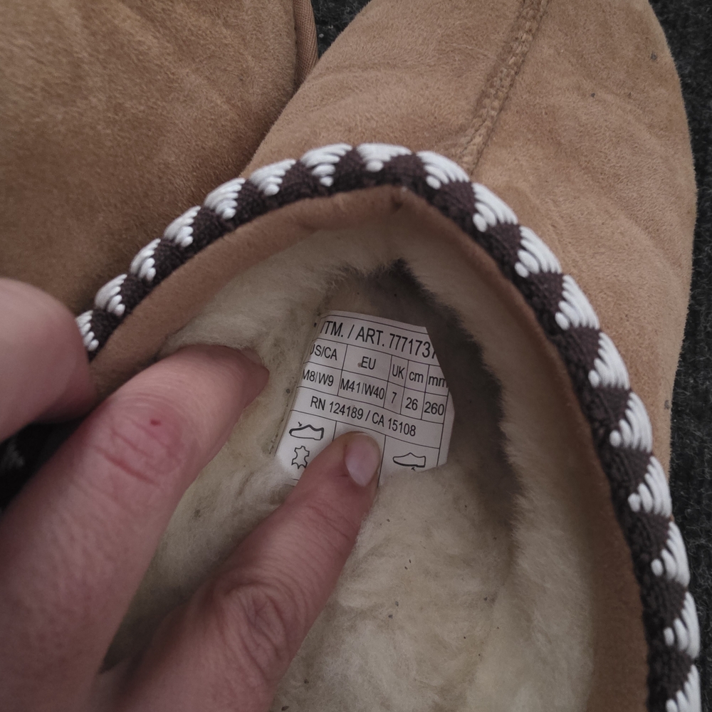 Kirkland Signature Women Tan Slippers - Picture 4 of 6